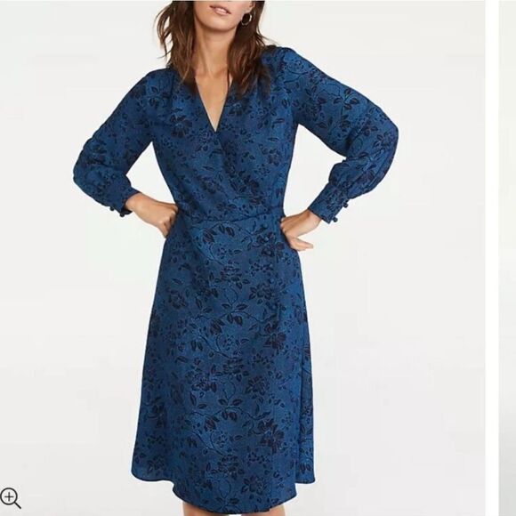 Ann Taylor Floral Buttoned Dress - Picture 13 of 13